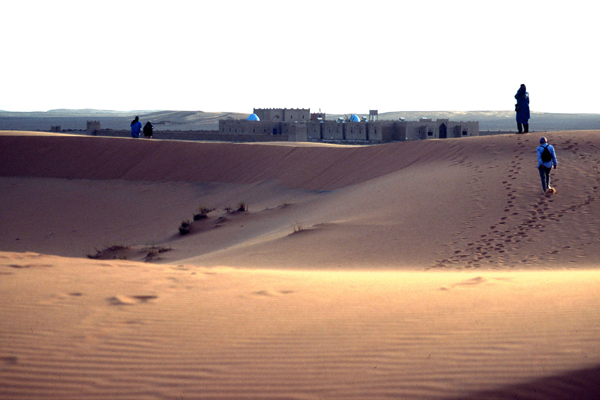 MAROCCO--2002.Qu-desert--2895