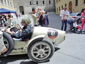 Mille Miglia 19Maggio2012-CIMG5558Centro Siena