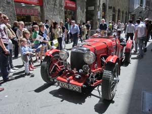 Mille Miglia 19Maggio2012-CIMG5608Centro Siena