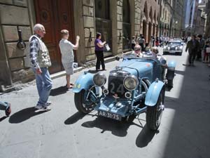 Mille Miglia 19Maggio2012-CIMG5613Centro Siena