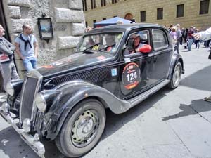 Mille Miglia 19Maggio2012-CIMG5651Centro Siena